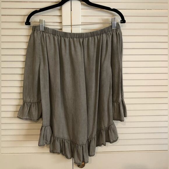 Jane & Delancey Grey Off the Shoulder Ruffle Blouse - Picture 5 of 9